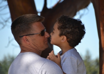 Pet stvari koje bi svaki dečak treba čuti od svog oca