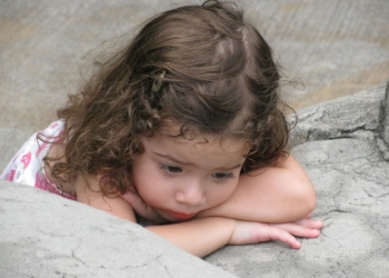 Roditeljske osobine koje ukazuju na emocionalno zanemarivanje dece