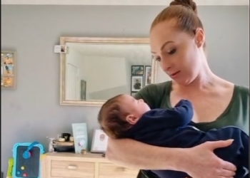 Mama pokazala da u ovom položaju njena beba odmah prestane da plače