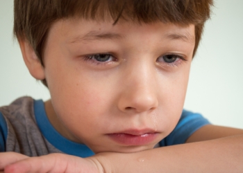 Otrovni efekti roditeljskog: „Sram te bilo!”