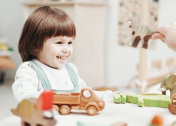 Kako privući pažnju i biti deo dečije igre na ranom uzrastu