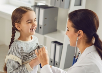 Počeli sistematski pregledi i vakcinacija osnovaca