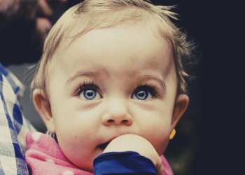 Sisanje palca u detinjstvu smanjuje rizik od alergija