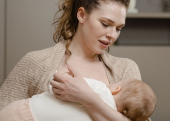 Kako da znate kada je vreme beba sa dva spavanja pređe na jedno