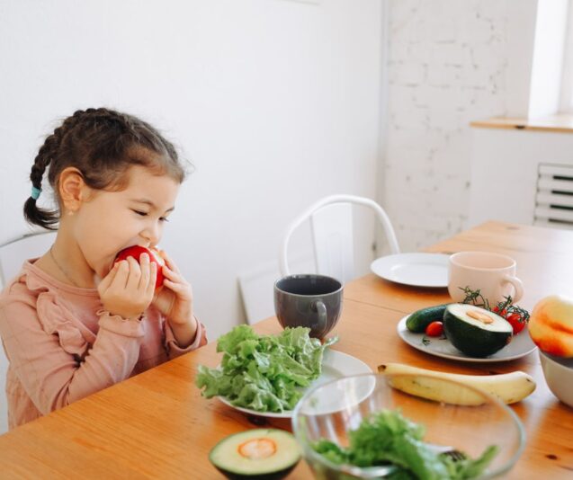 Šta treba znati o vitaminima i mineralima u ishrani dece
