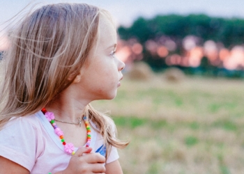 Psiholog sa Harvarda: Koja je ključna osobina koju treba negovati da bi dete izraslo u dobru i uspešnu osobu