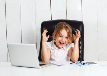 Ako želite uspešnu decu, nauka kaže da ih hvalite na ovaj način! (Mnogi roditelji rade potpuno suprotno)