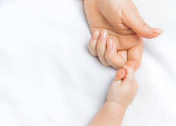 Ako želite da usvojite dete, procedura je duga i nimalo laka