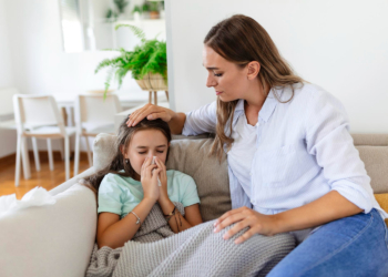 Raste broj dece sa simptomima sličnim gripu, na šta roditelji da obrate pažnju