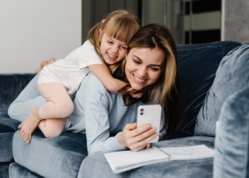 Da, ja sam jedna od tih majki iz viber grupa i znate šta? Ponosim se time