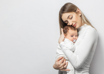 Panel diskusija: Pričajmo o roditeljstvu: Emocionalno putovanje i izazovi ranog roditeljstva