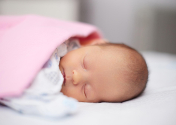 Kako carski rez utiče na imunitet novorođenčeta