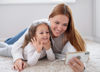 4 pravila socijalnog psihologa o korišćenju telefona kod dece